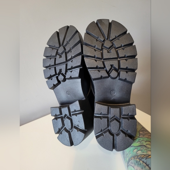 Chunky Goth Oxfords, BNWT, Size 38 - Picture 10 of 10